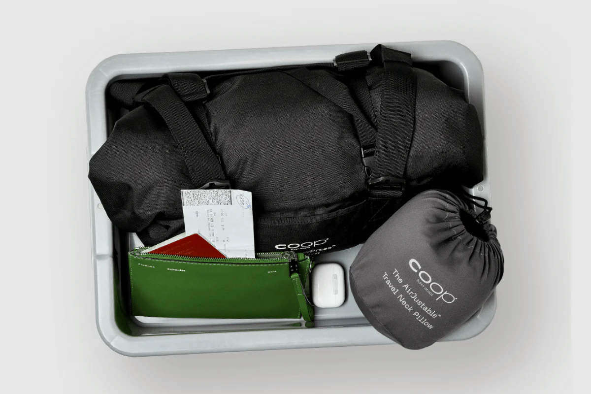 AirJustable™ Travel Neck Pillow - Image 6